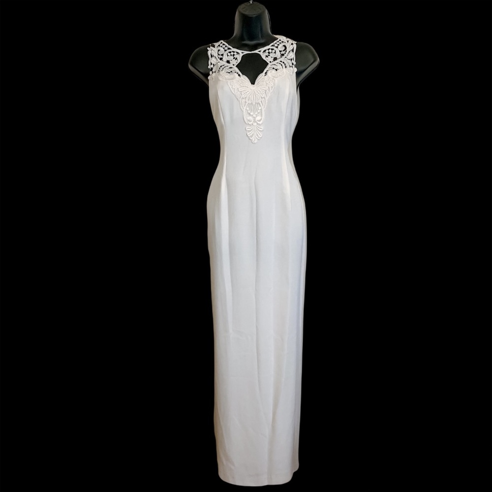 Vintage 1980s Wedding Dress - Picture 5 of 16
